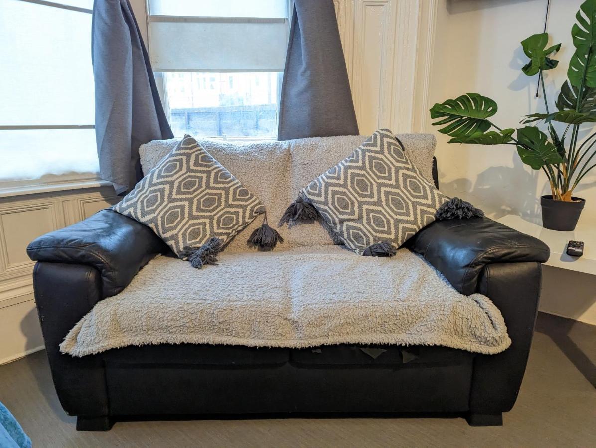 1 Bedroom Studio In A Supurb Area Of Cardiff Buitenkant foto